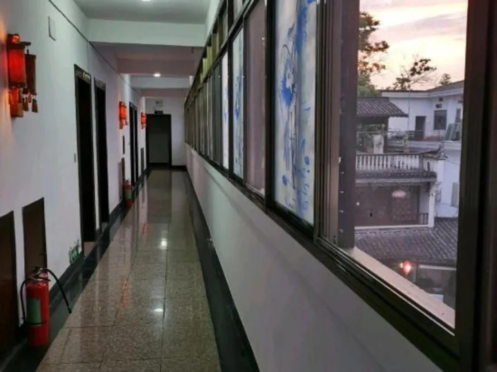 Шанграо: Qinghua Hostel