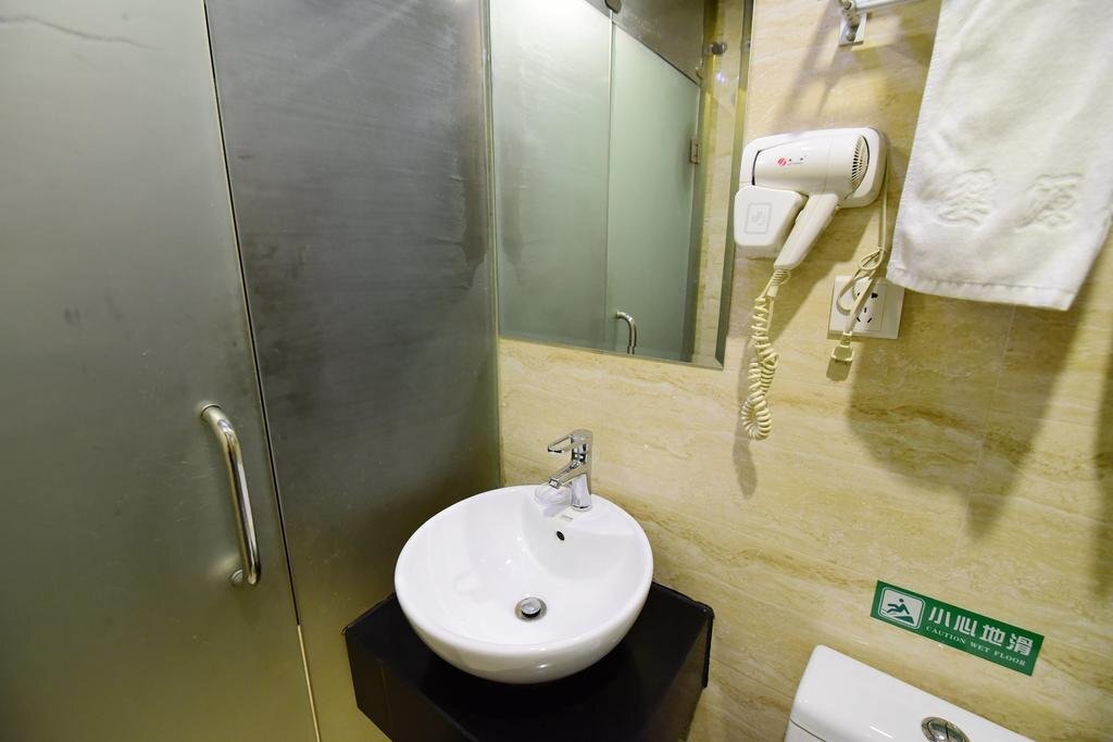 Шанграо: Ke Guan Business Hotel