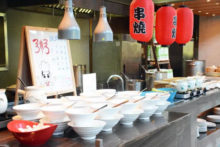 Чэнду: Four Points By Sheraton Chengdu, Pujiang Resort