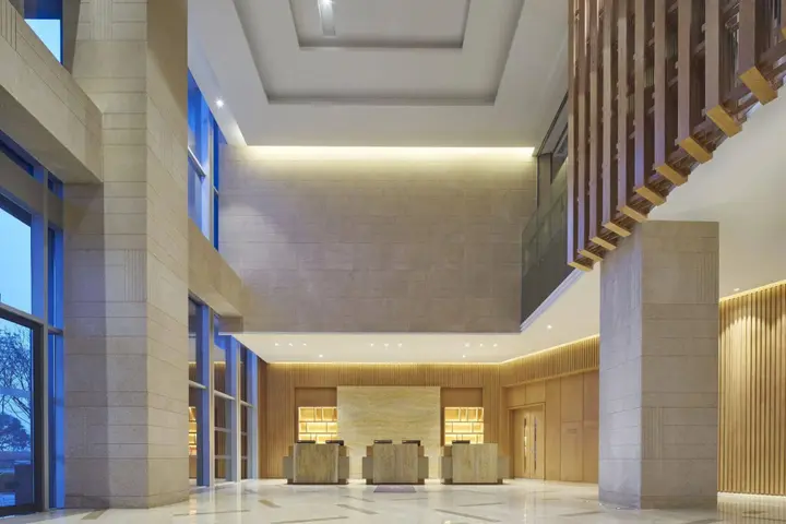 Чэнду: Four Points By Sheraton Chengdu, Pujiang Resort