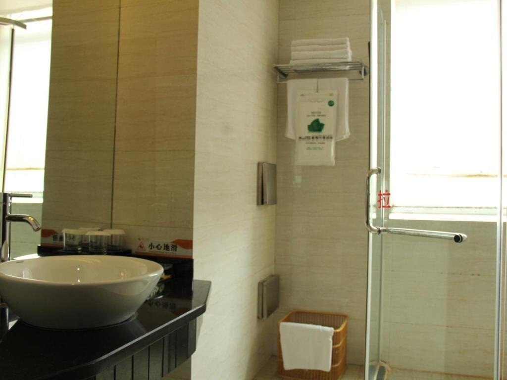 Эньши: Shuaibaren Hotel