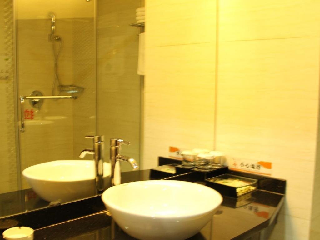 Эньши: Shuaibaren Hotel