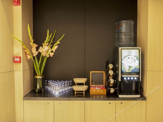 Юэян: New Space Grand Hotel