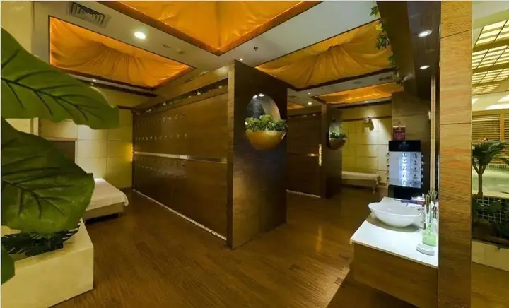 Куньмин: Spring City Garden Hotel (Yingbin Building)