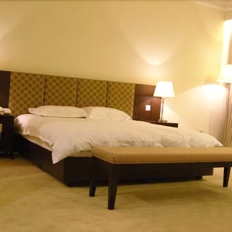 Цзюцянвэй: Fuye Hotel