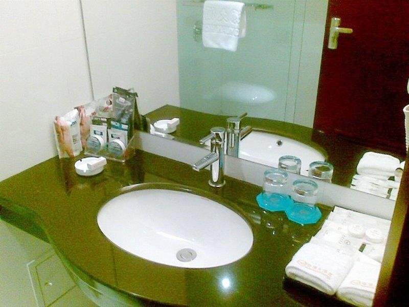 Цзинчжоу: Hengyuan Hotel