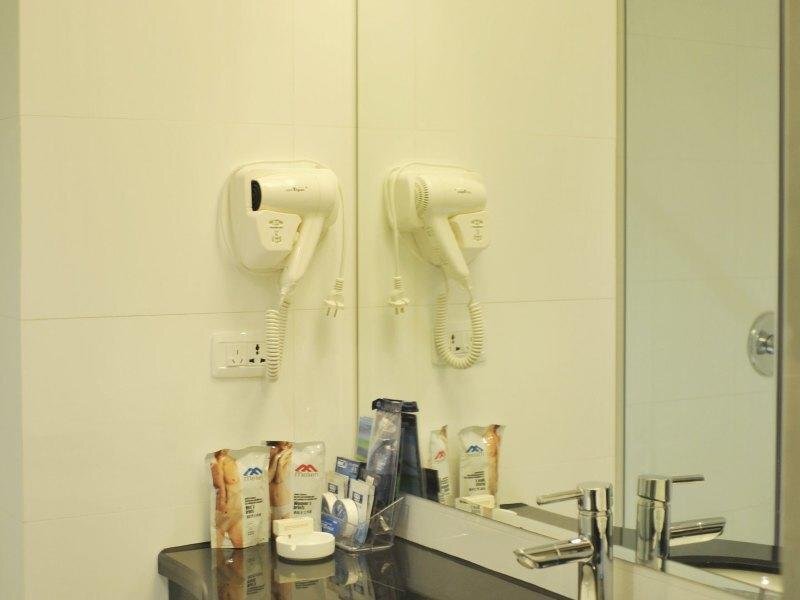 Цзинчжоу: Hengyuan Hotel
