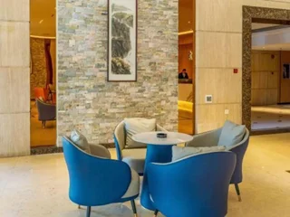 Янгиианг: Changhong Business Hotel