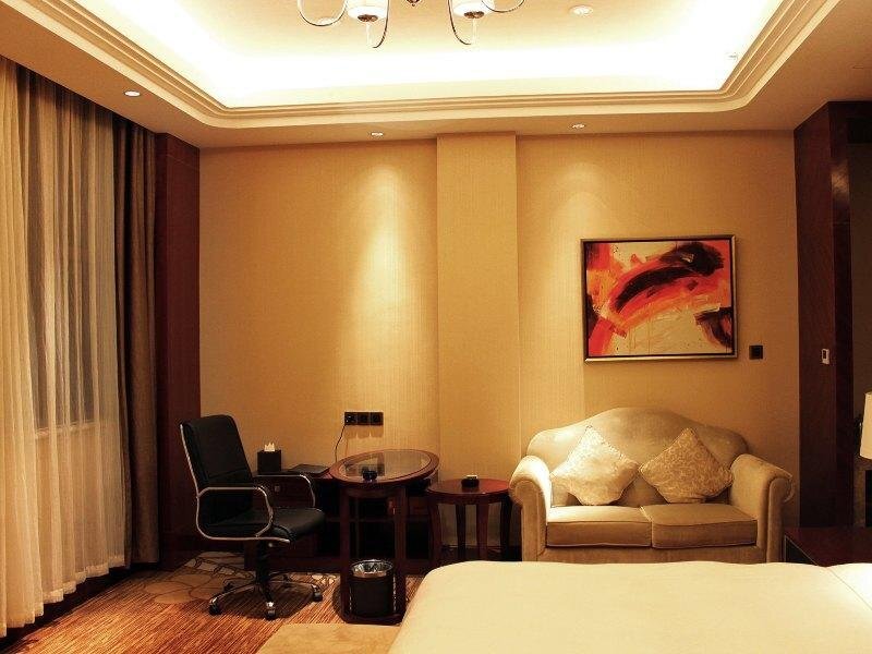 Уху: 芜湖县阳光半岛大酒店