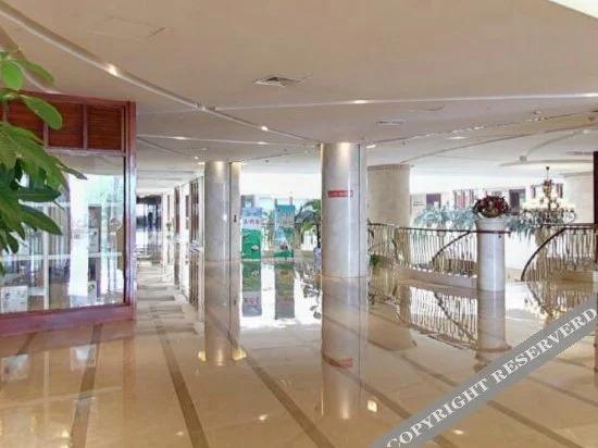 Уху: 芜湖县阳光半岛大酒店