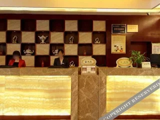 Уху: 芜湖县阳光半岛大酒店