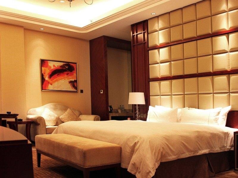 Уху: 芜湖县阳光半岛大酒店