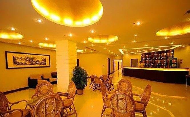 Линьи: Sundo Carnival Business Hotel
