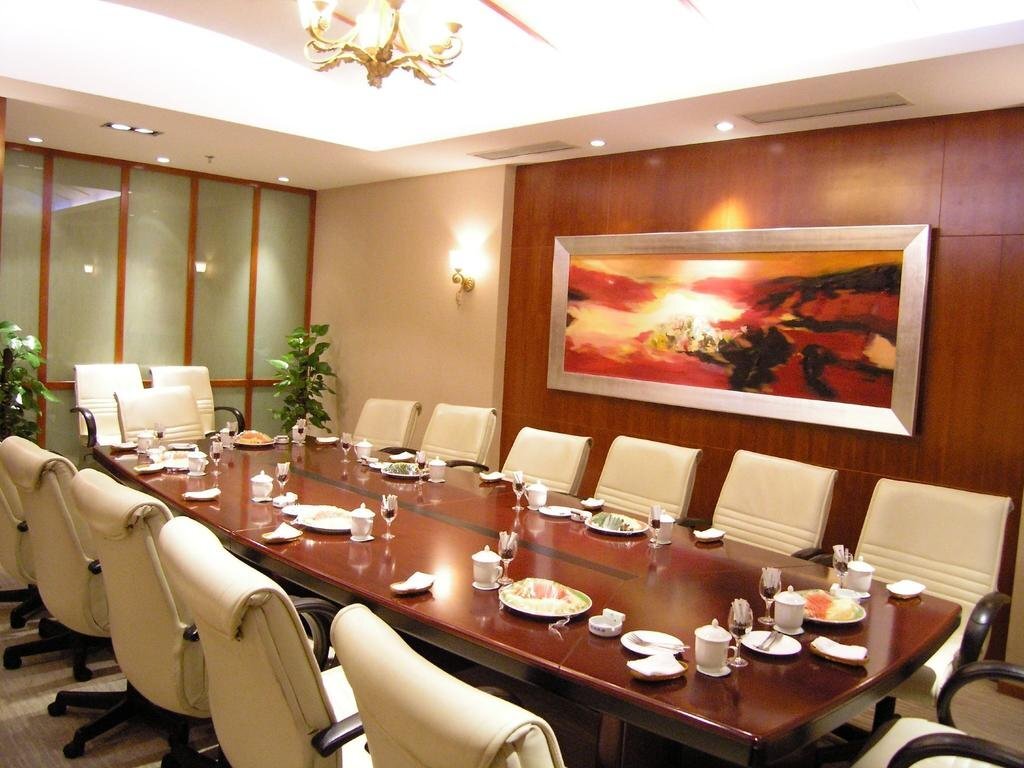 Цзясинь: Garden Hotel