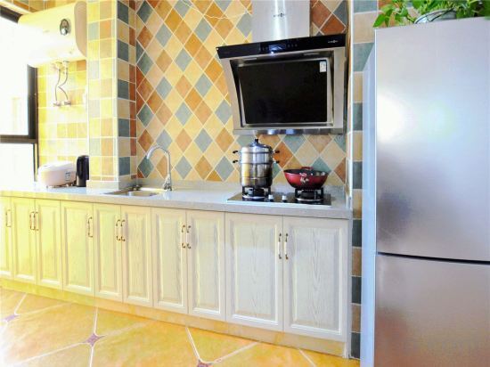 Бэйхай: beihai yintan jia nan mei di  hai jing Apartment