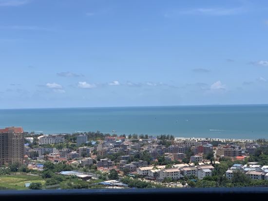 Бэйхай: beihai yintan jia nan mei di  hai jing Apartment