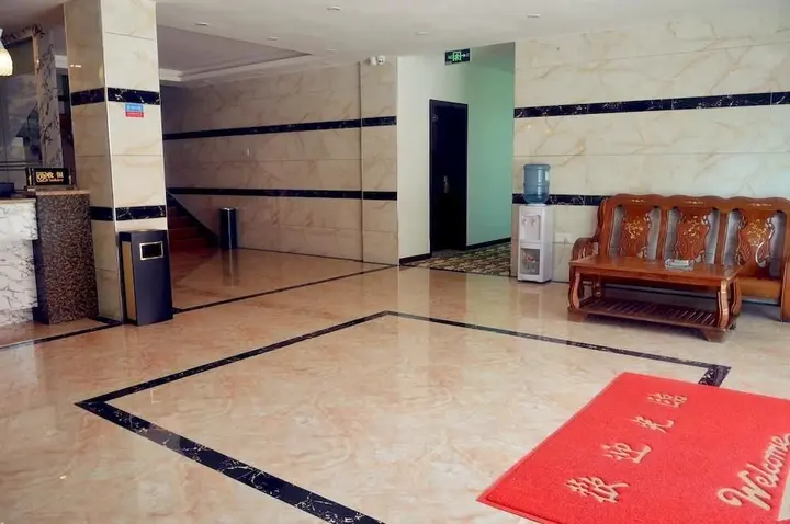 Бэйхай: Beihai Jinhai Traders Hotel