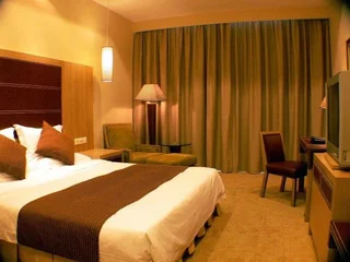 Джиангме: Royal Hotel