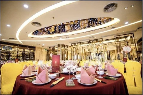 Джиангме: Royal Hotel