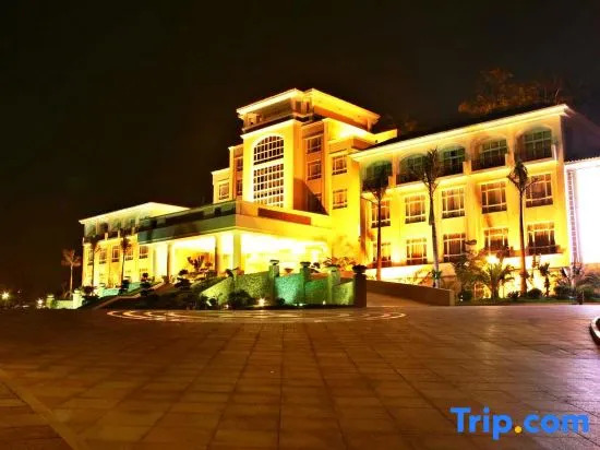 Джиангме: Royal Hotel