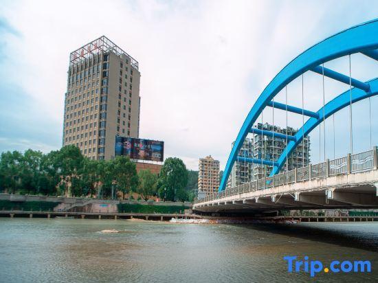 Лишуй: Yunhe Huangcheng International Hotel