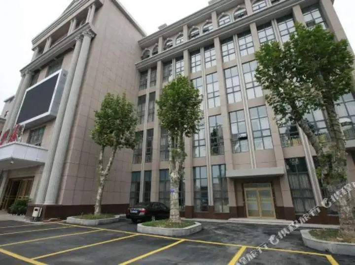 Ичан: Yuan'an Mingfeng Hotel