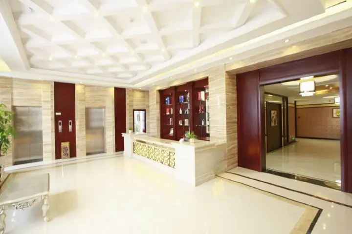 Ичан: Yuan'an Mingfeng Hotel