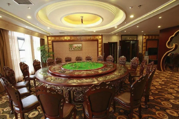 Ичан: Yuan'an Mingfeng Hotel