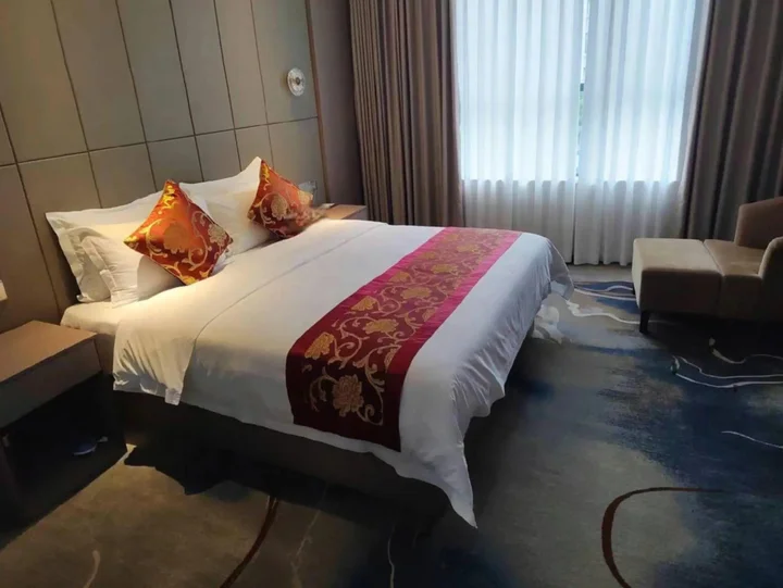 Ичан: Yuan'an Mingfeng Hotel