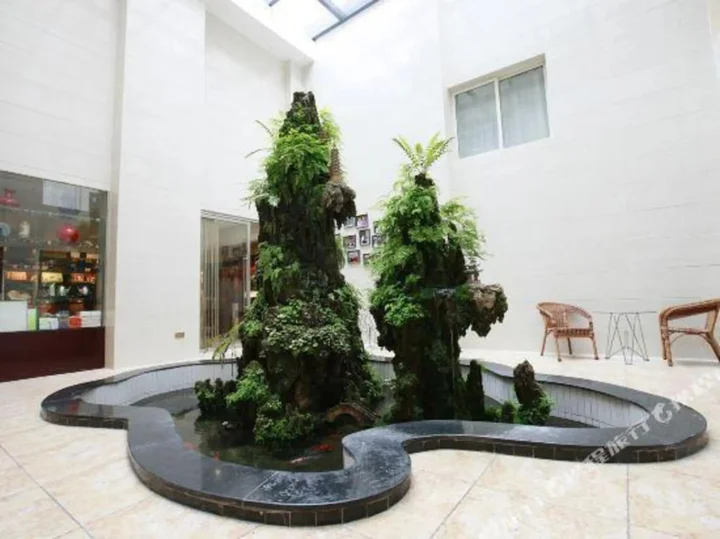 Ичан: Yuan'an Mingfeng Hotel