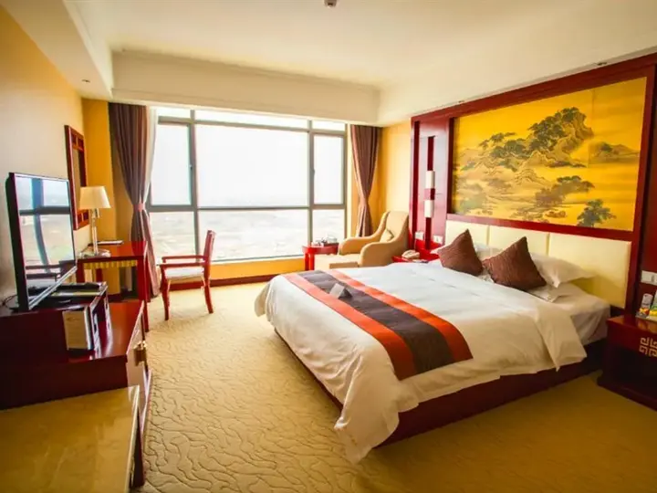 Чжаотун: Jiangshan Hotel