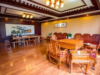 Чжаотун: Jiangshan Hotel