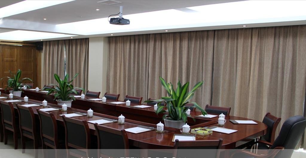Шэньчжэнь: Taibaofeng Hotel