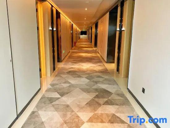 Эньши: Yihe International Hotel