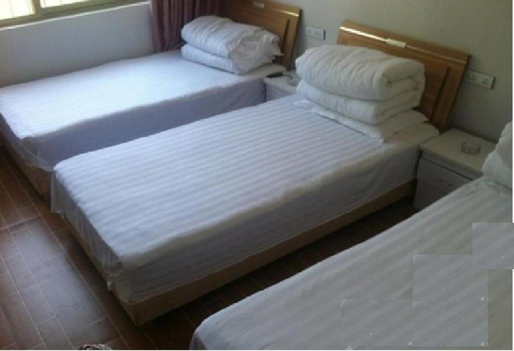 Лоян: Baiyunshan Shileyuan Inn