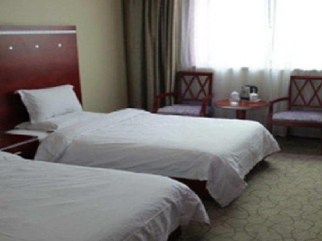 Баоцзи: Red River Valley Qin Long Holiday Resort