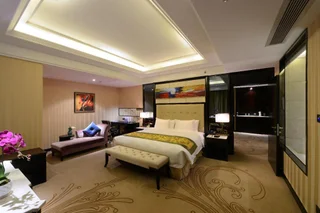 Чэнду: Chengdu Dading Century Hotel