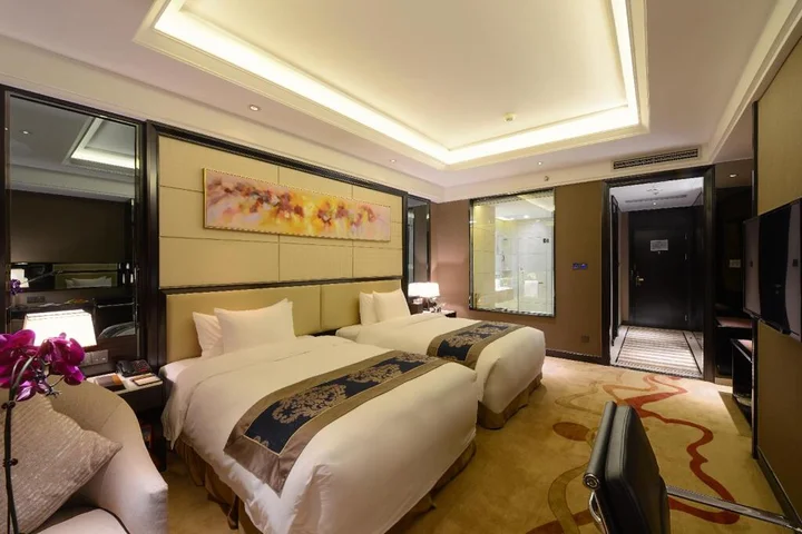 Чэнду: Chengdu Dading Century Hotel
