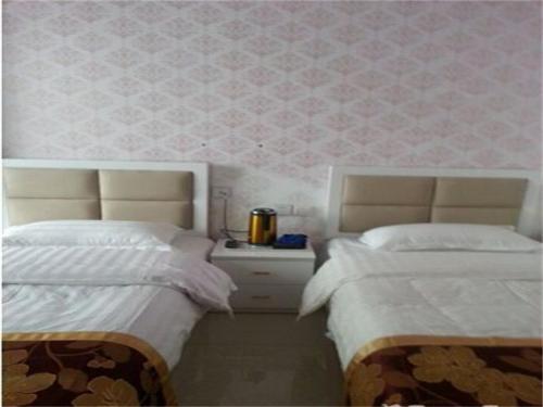 Яань: Ya‘an Shimian Zhaizimen Inn