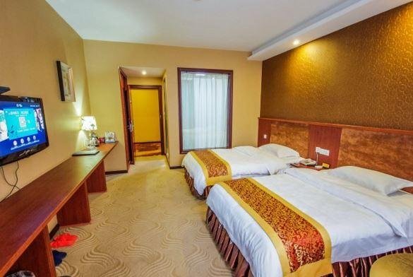Ибинь: Dingyue Business Inn