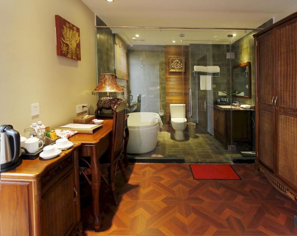 Баошань: Fengsheng Zhongzhou Yihe Hotel