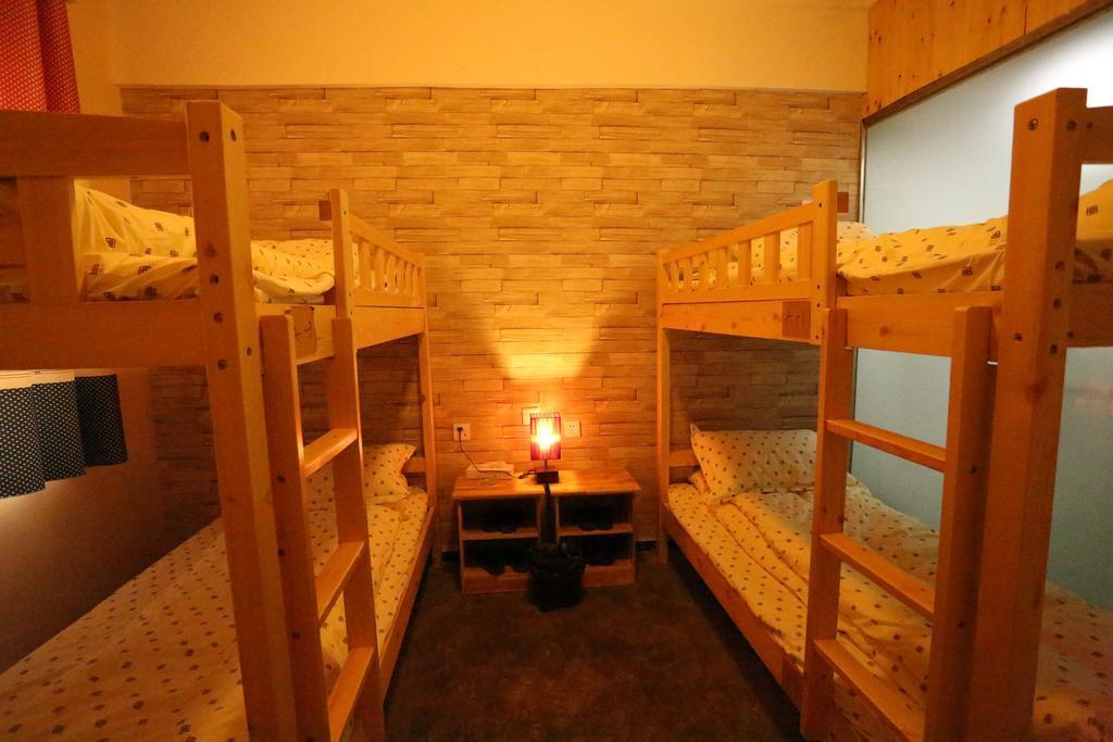 Лоян: Le Chao Youth Inn