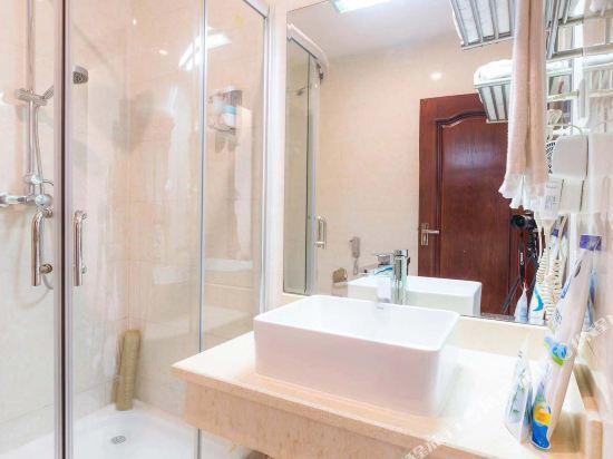 Чэнду: Caotang Mingyue Hotel