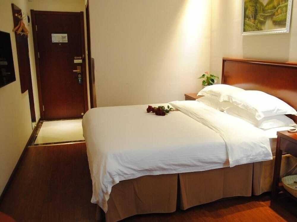 Хэфэй: GreenTree Inn Anhui Hefei North Fuyang Road Luyang Industrial Park Express Hotel