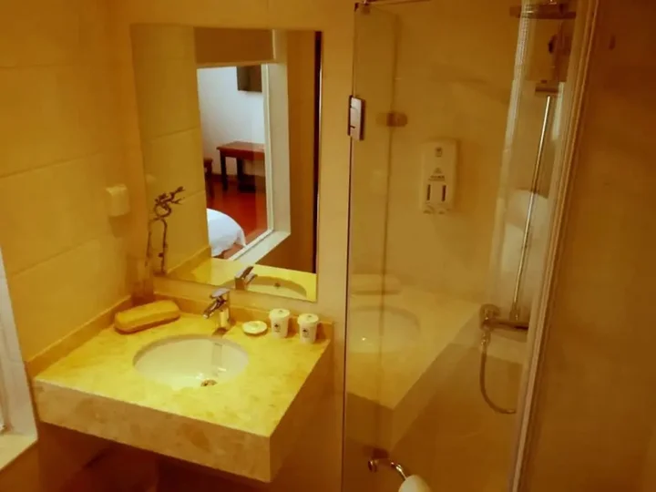 Яньчэн: GreenTree Inn YanCheng XiangGang Road FuNing Passenger South Station Hotel