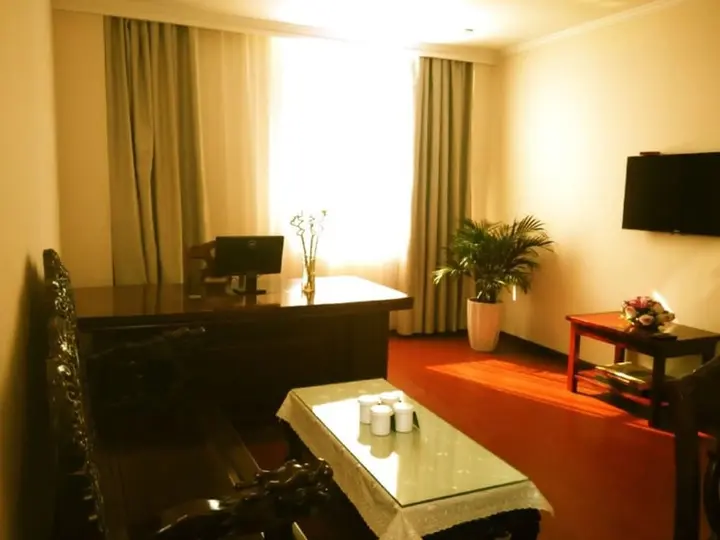 Яньчэн: GreenTree Inn YanCheng XiangGang Road FuNing Passenger South Station Hotel