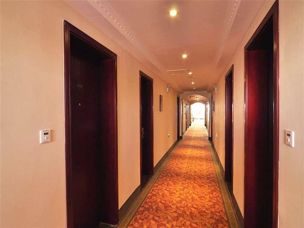 Хуайань: GreenTree Inn HuaiAn Hongze Daqing Road Business Hotel