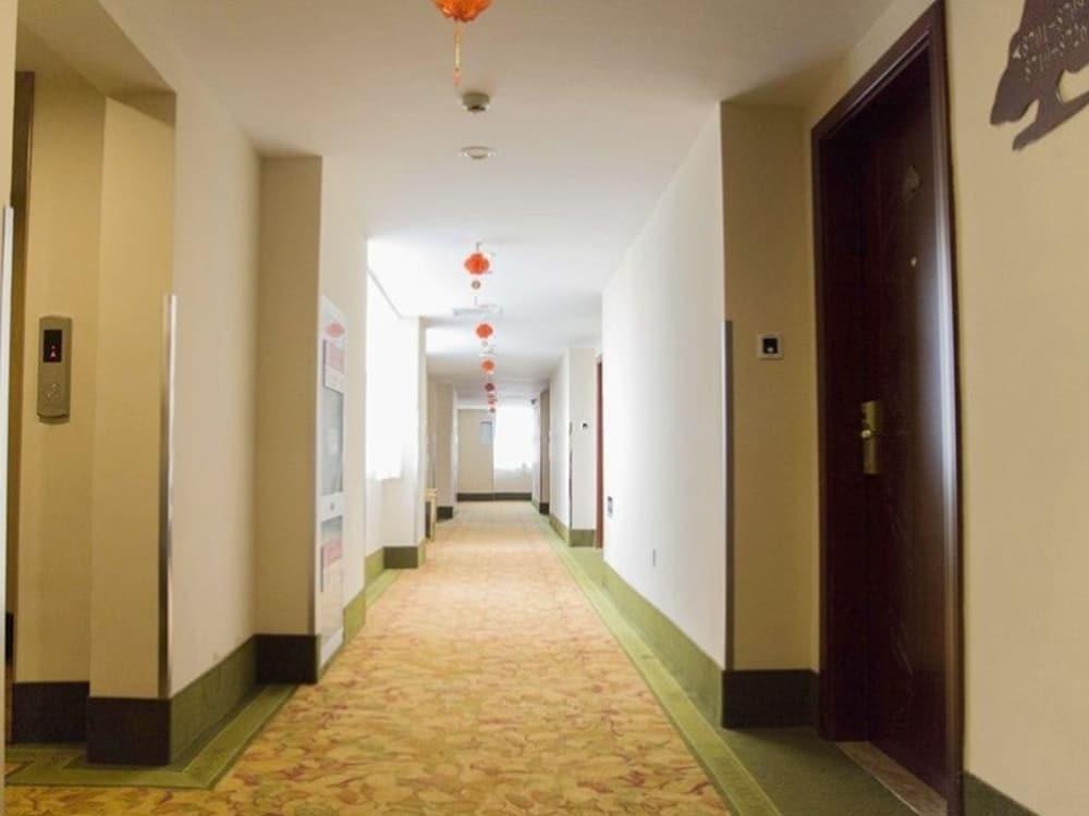 Тайчжоу: GreenTree Inn Taizhou Xinghua Wuyue Square