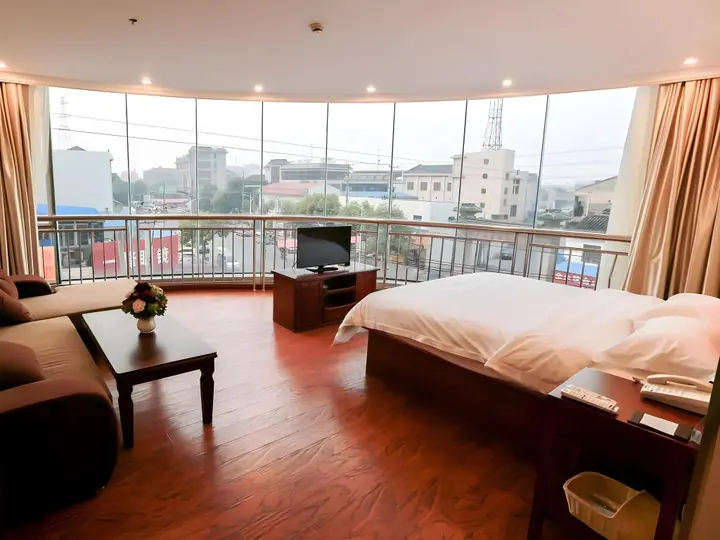 Чанчжоу: GreenTree Inn JiangSu ChangZhou South ChangWu Road West JingDe Road QianHuang Express Hotel