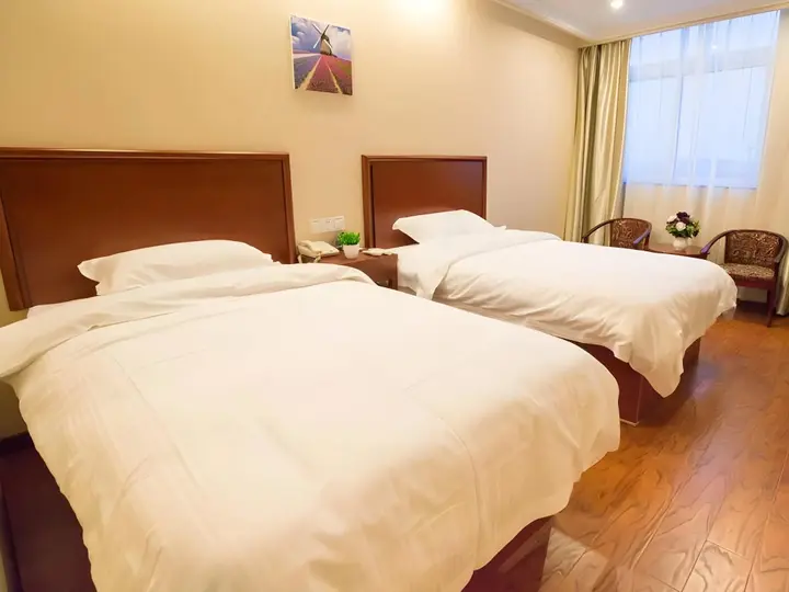 Чанчжоу: GreenTree Inn JiangSu ChangZhou South ChangWu Road West JingDe Road QianHuang Express Hotel